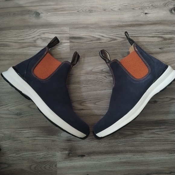 Blundstone 2147 Active Suede Chelsea Boots Navy Suede  display picture 1